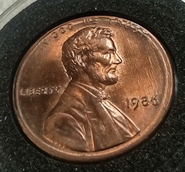 1986 P Lincoln Memorial Cent Red Uncirculated, Doubled Rim Error, DDO  - Image 4 of 4