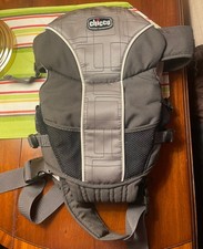 Chicco Gray With White Infant And Baby Carrier 7.5 To 25 Pounds