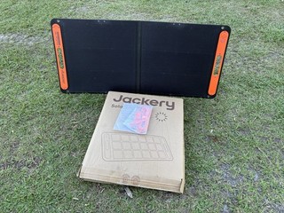 Jackery SolarSaga 100W Prime Solar Panel Brand New