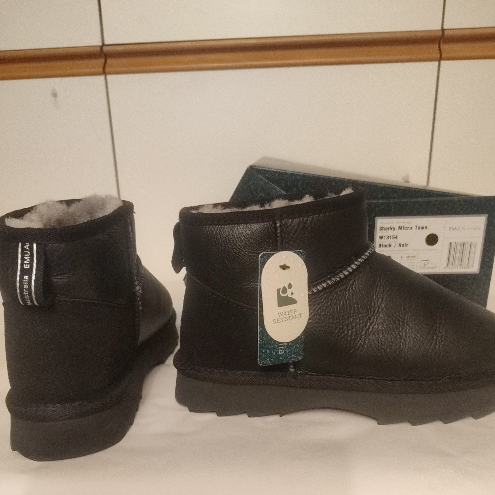 EMU AUSTRALIA Sharky Micro Womens/Ladies Sheepskin Water Resistant Boot BlackUK6