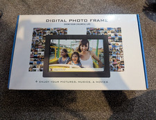 HD Digital Photo Frame Black - takes USB, SD/MMC