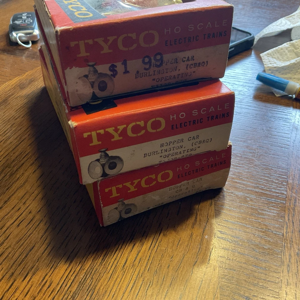 3 autos Tyco Mantua Burlington tolva de operación T332 Foto 2 de 4