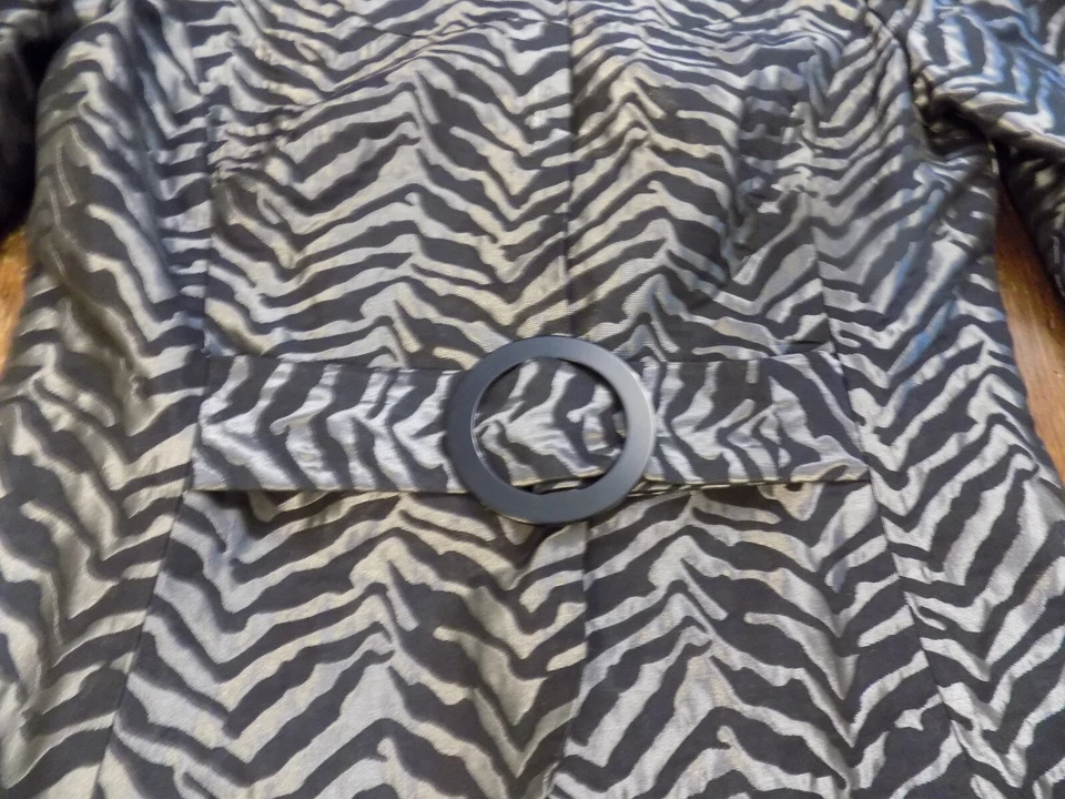 Chaqueta Blazer De Colección Chetta B Bloom Metálica Silenciada Plateada Negra Cebra Simulada Cinturón 8 Foto 3 de 4