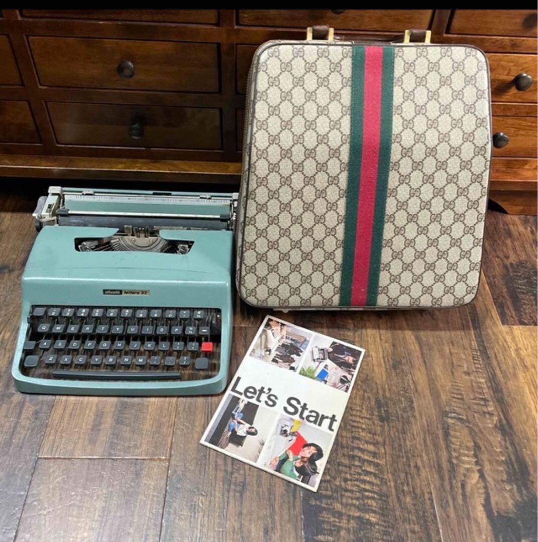 Gucci for Olivetti Lettera 32 Vintage Typewriter With Case OLD 