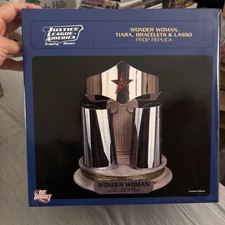 Wonder Woman Tiara Bracelets Lasso Prop Replica New