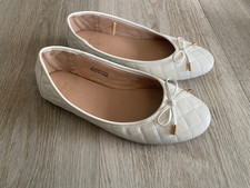 New Look wide fit white quilted leather look bow ballerina pumps shoes Size 5
