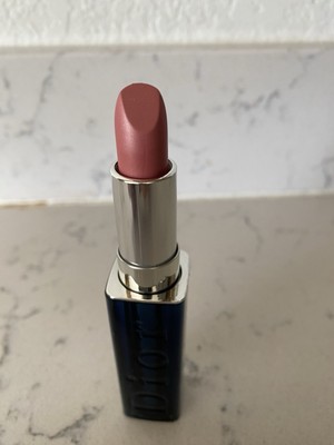 Dior addict lipstick -223 beige negligee 