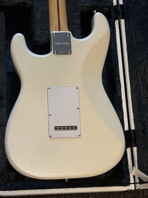 Fender Hello Kitty Stratocaster ELECTRIC GUITAR Fuzz Set | eBay