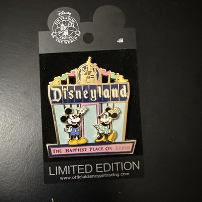 DLR Disneyland Marquee Mickey & Minnie  Happiest Place On Earth  Pin LE 2000