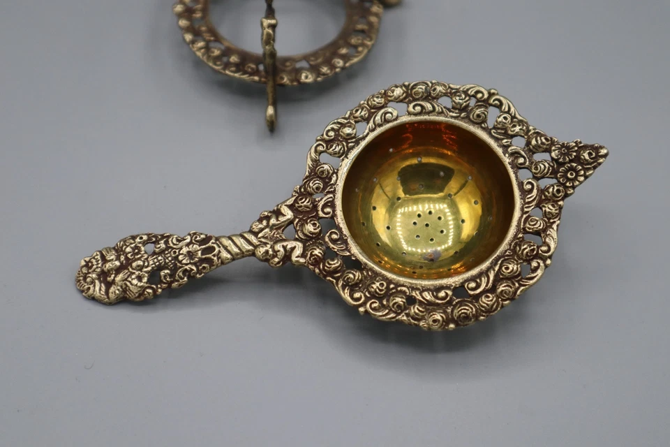 altes Teesieb, Abtropfhalterung, - Bild 2 von 4