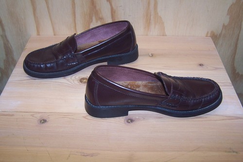Bass Weejuns Katherine II Burgundy Leather Penny Loafers Women's Size 8.5M - Picture 3 of 8