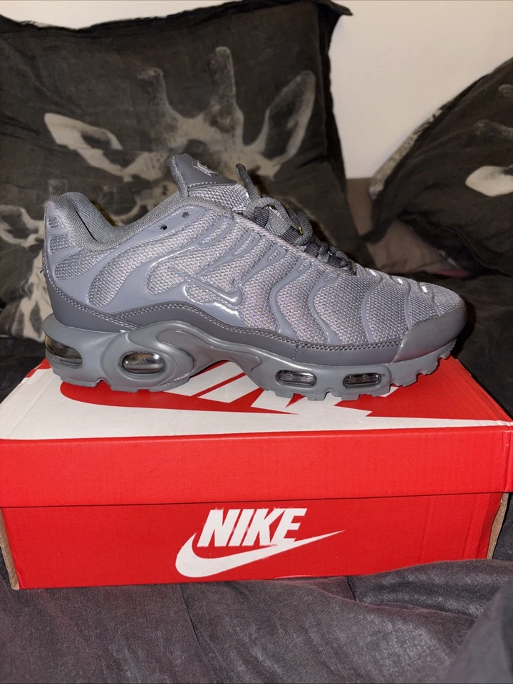 Nike Air tn (requin) blanche taille 40 neuve dans sa boîte - Photo 2/4