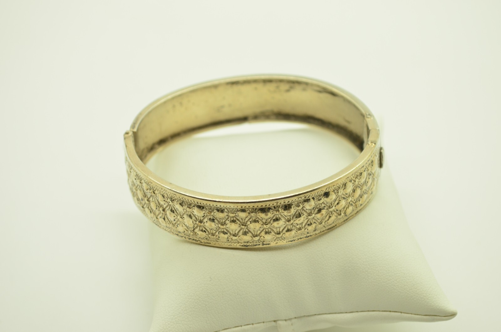 Sterling Silver Fancy Pattern Latch Bracelet  7.5… - image 1