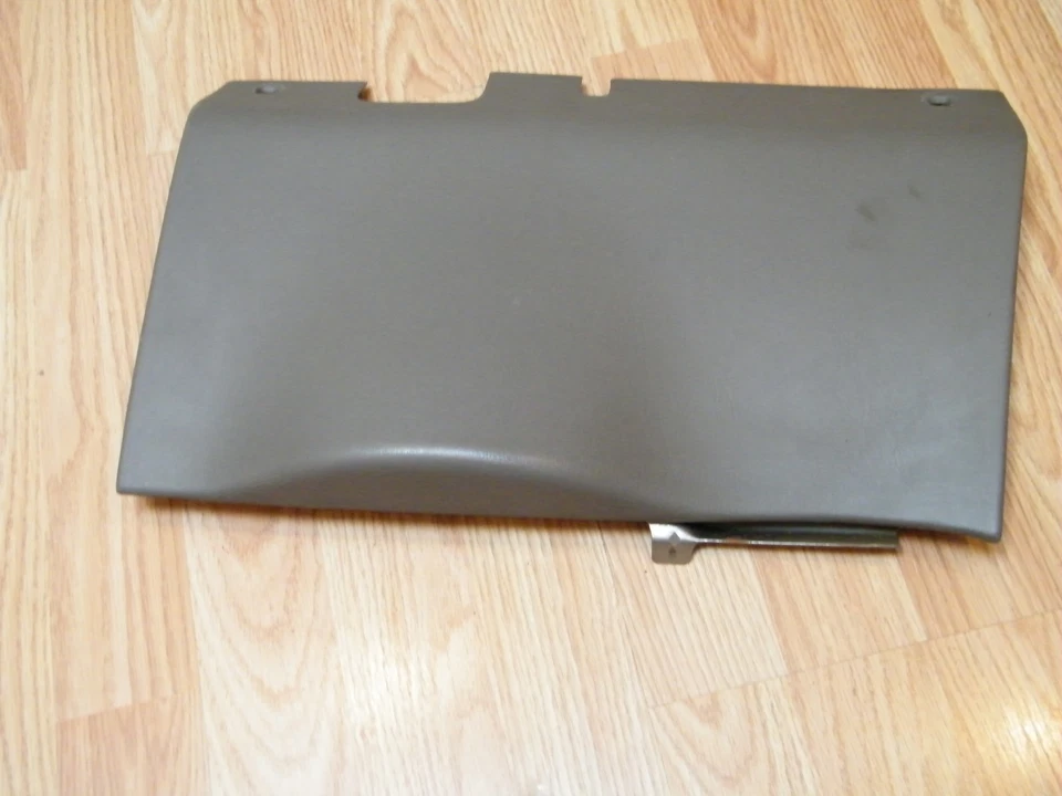 2000 FORD WINDSTAR 3.8L OEM UNDER STEERING COLUMN TRIM PANEL BROWN COLOR - Image 3 of 4