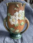 Vintage Roseville White Rose Art Pottery Vase 986-9"
