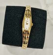 Pulsar V220-6270 Orologio da polso donna al quarzo tono oro quadrante bianco testurizzato, 5,25"