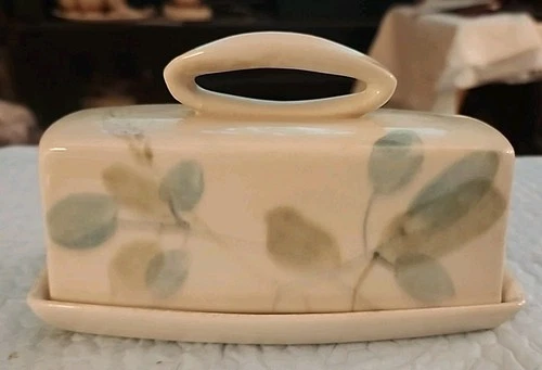 MCM Red Wing Pottery True China Merrileaf Covered Butter Dish