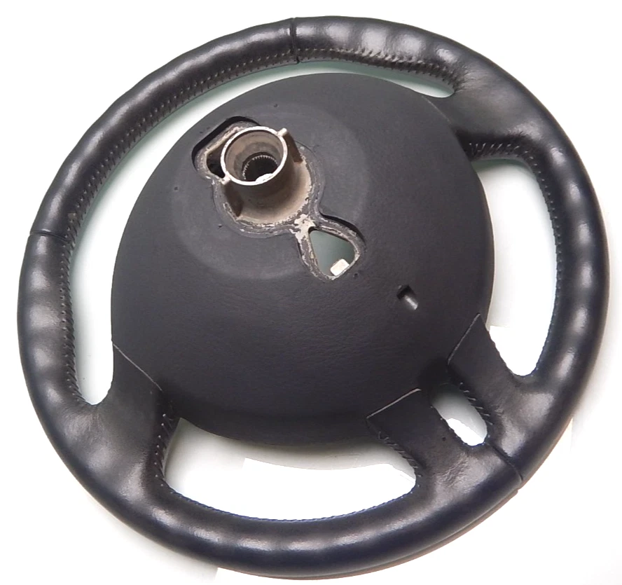 RENAULT CLIO / 3 - III / LENKRAD / Leder schwarz / 8200344077 (BZ40) - Bild 2 von 4