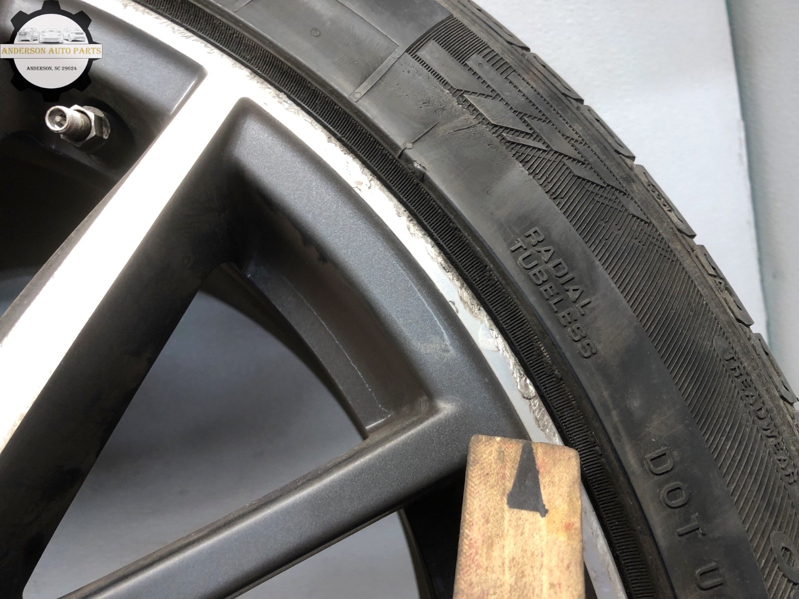 2014-2023 MASERATI GHIBLI REAR WHEEL RIM TIRE 275/40/R19 10Jx19H2 OEM