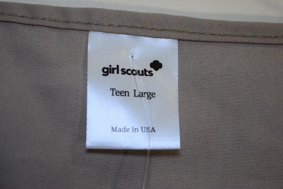 NWT Girl Scouts Official Cadette Senior Ambassador Vest Tan Size L - Image 2 of 4