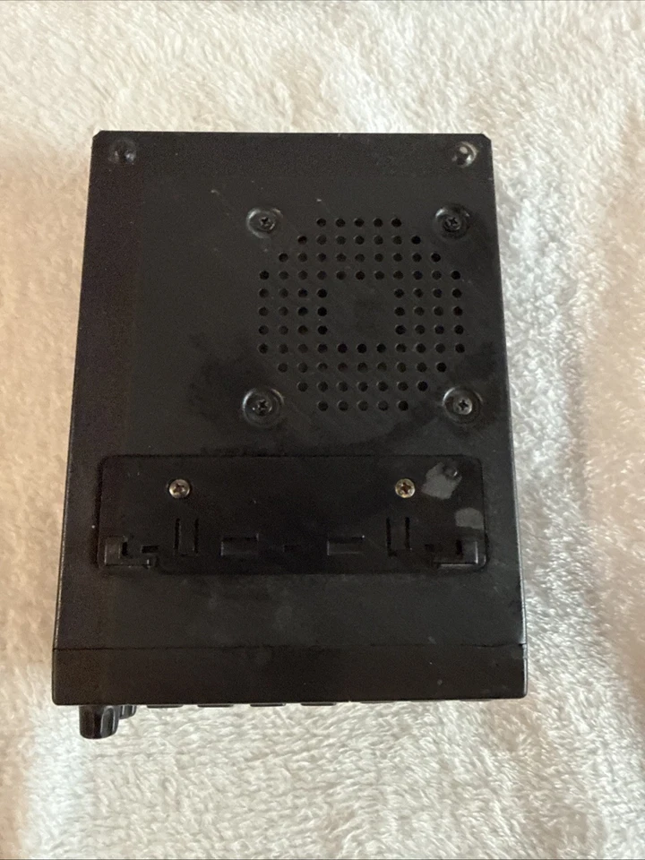 Radio Shack Scanner PRO-2038 (Scanner Only No Antenna Or Cord) - Image 3 of 4