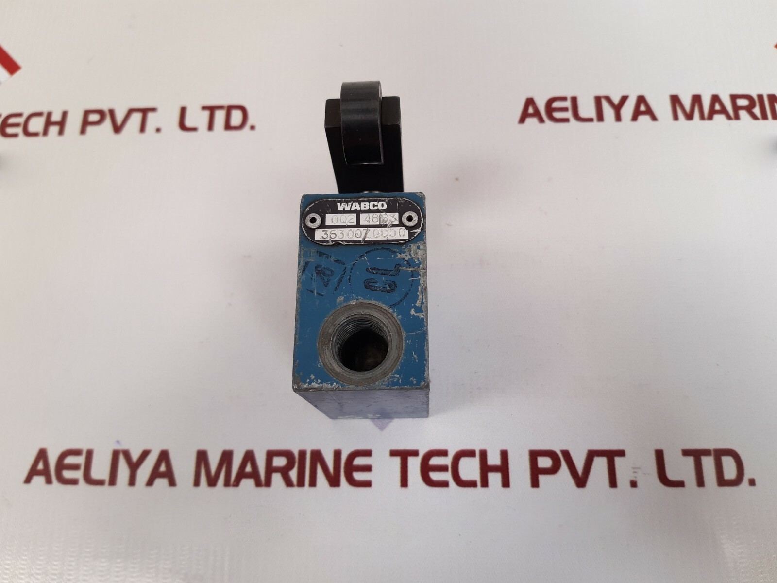 WABCO 3630070000 Roller Lever Pneumatic Directional Valve