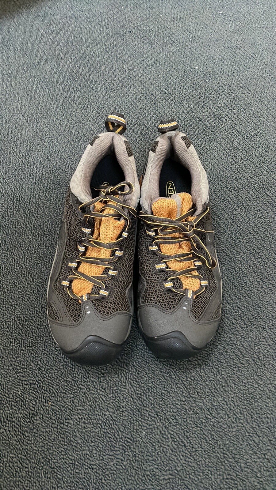 scarpe da trekking keen taglia 9