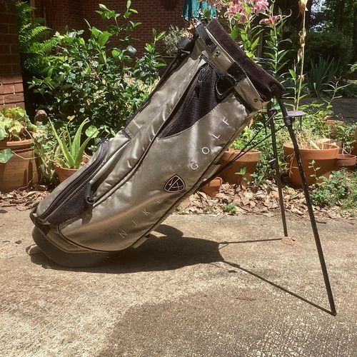 Nike Golf Bag  5 Way Gray Izzo Dual Strap Carry  Stand Golf Bag