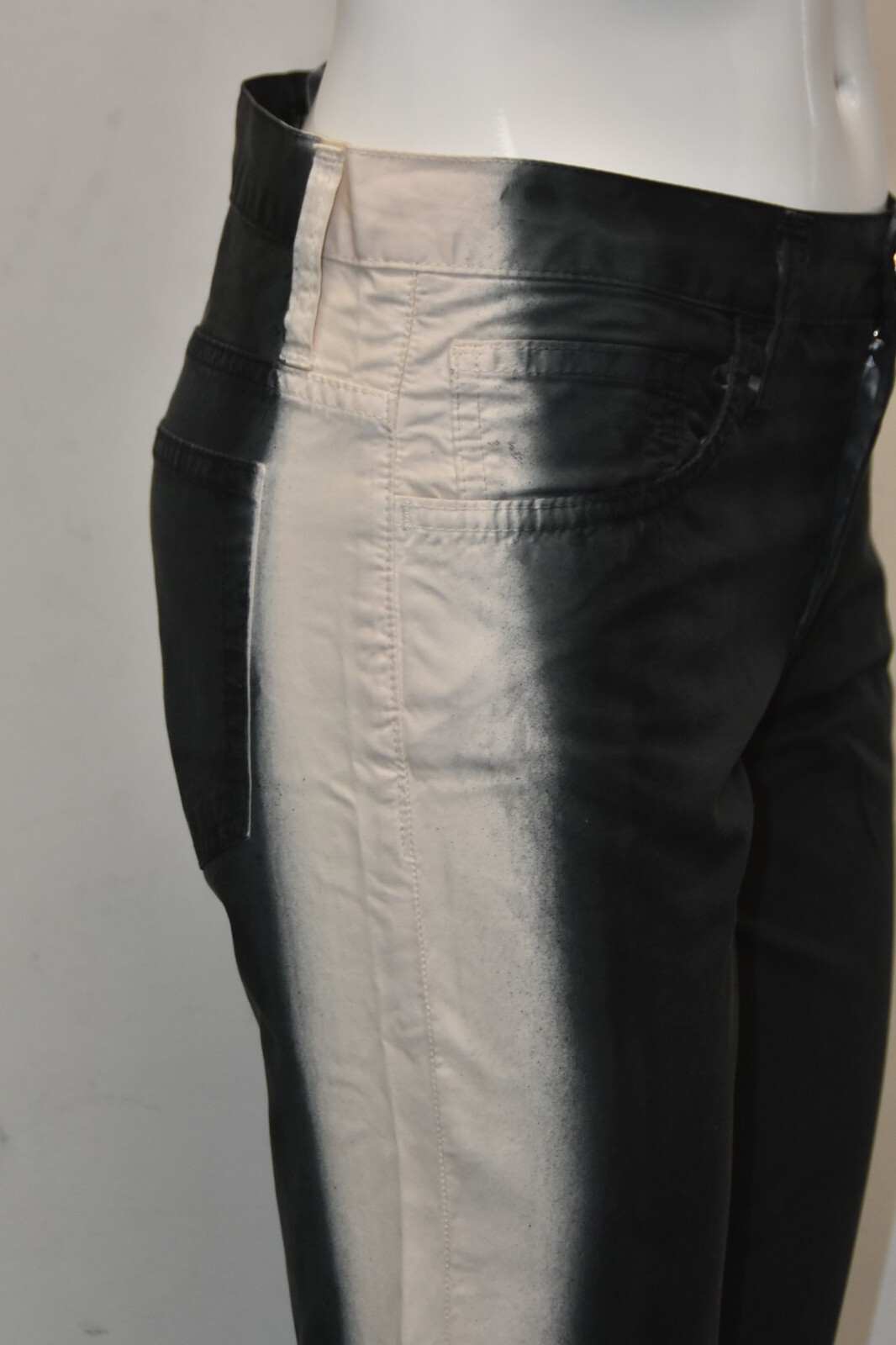 NEW CHANEL Jeans Black Pants Gradient Cotton White Straight Heart CC button 36 image 5