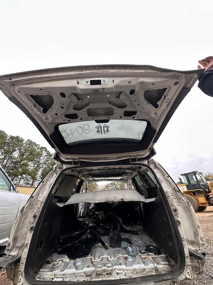 Chevy Tahoe 2015-2020 puerta trasera tapa maletero portón trasero blanco OEM Foto 3 de 3