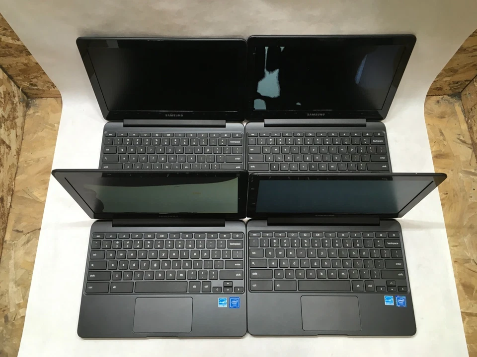 Lot of 4 Samsung XE500C13 Celeron 2GB Ram 16 GB SSD Chrome OS Broken Screens- FT - Image 2 of 4