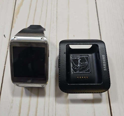 Samsung Galaxy Gear Watch SM-V700 Black Smart Watch For Parts/Repair, Band Broke