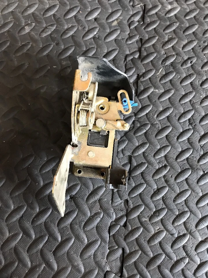 Mecanismo Cerradura Puerta Delantera Izquierda Daf Lf 55-220 2002-2009 Año 50117 Original - Imagen 4 de 4