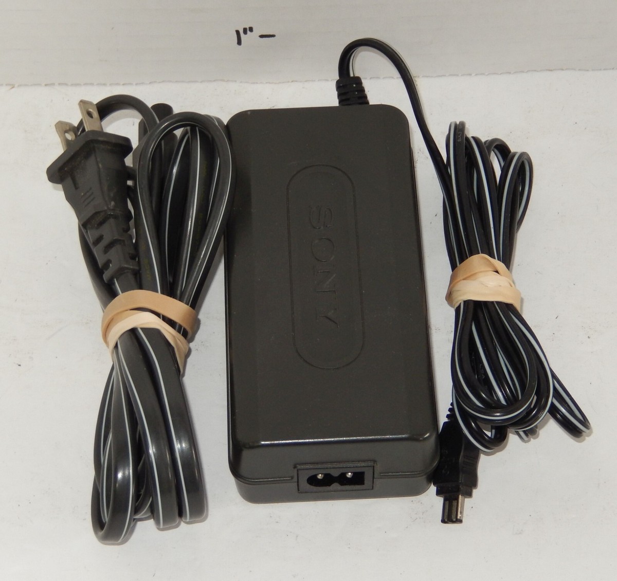 Sony Power AC Adaptor Charger AC-L10C for CCD-TRV78E CCD-TRV65 CCD