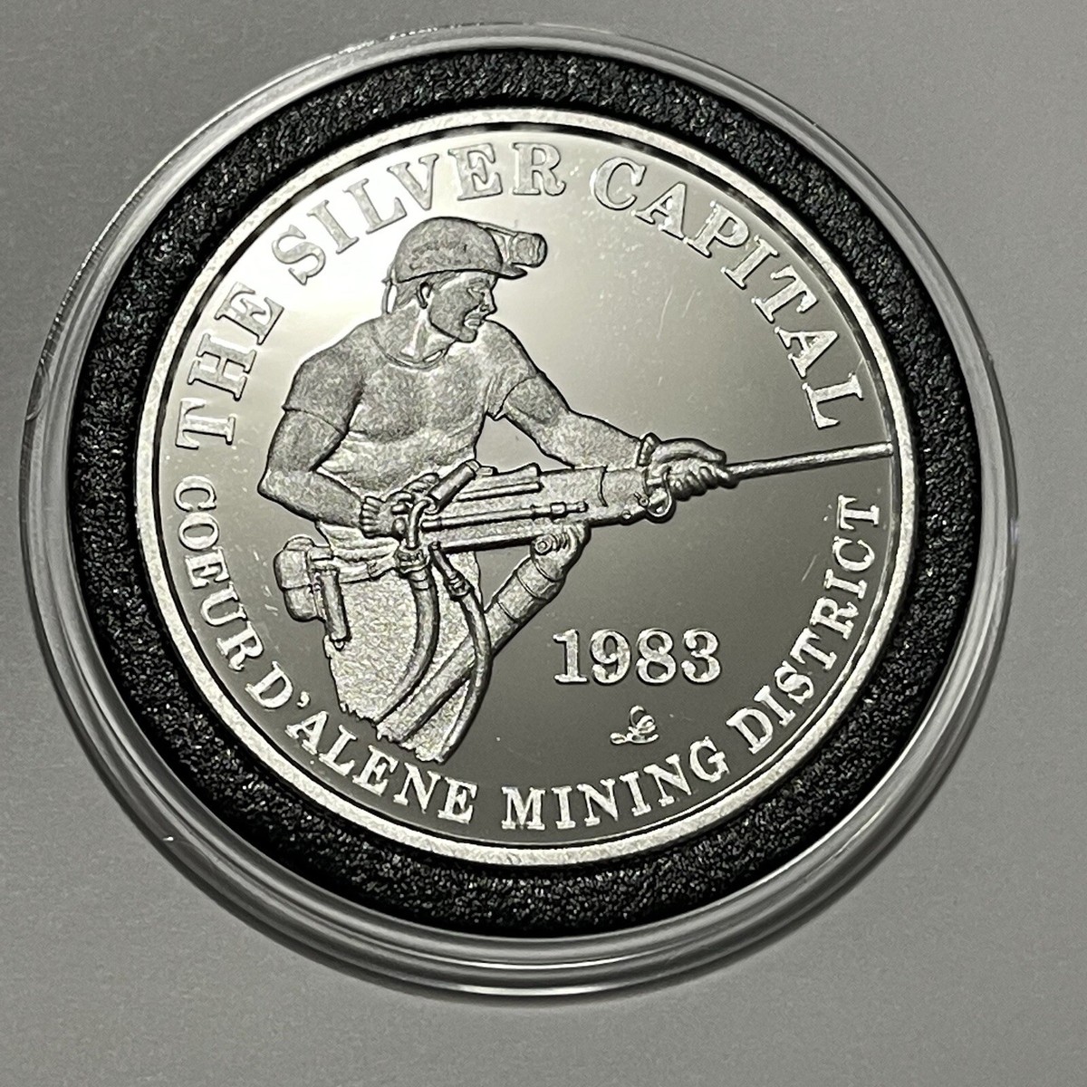 Sunshine Mining-Silver Capitol Idaho 1983 -RARE 1 Troy Oz. .999