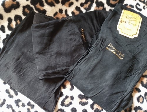 Nylonstrümpfe Strapsstrümpfe Naht Hochferse Vintage 40-50ern Schwarz Seidig Rar - Bild 11 von 13