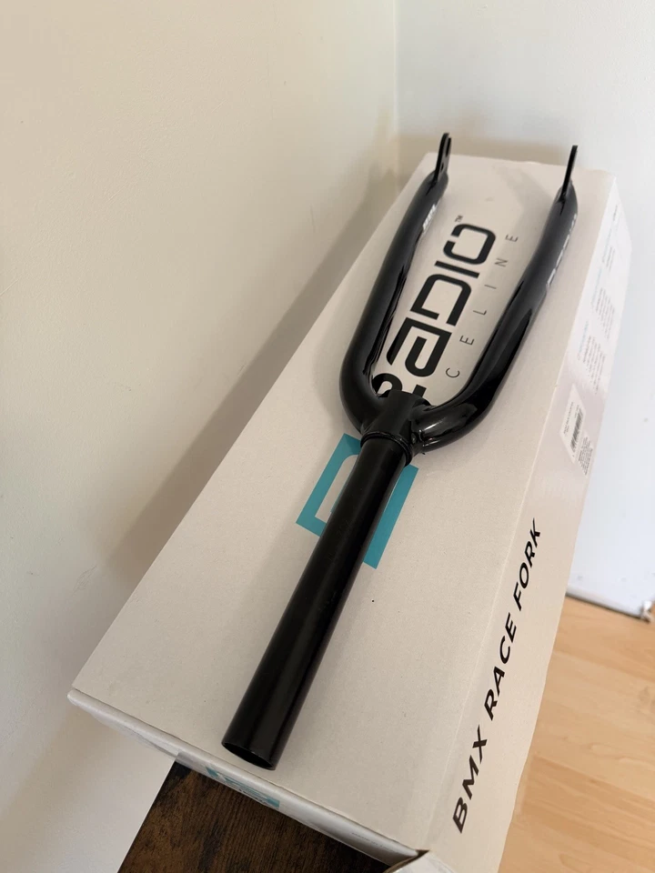 Radio Raceline Junior BMX Race Fork - 1" Steer Tube Black New in Original Box - Image 4 of 4