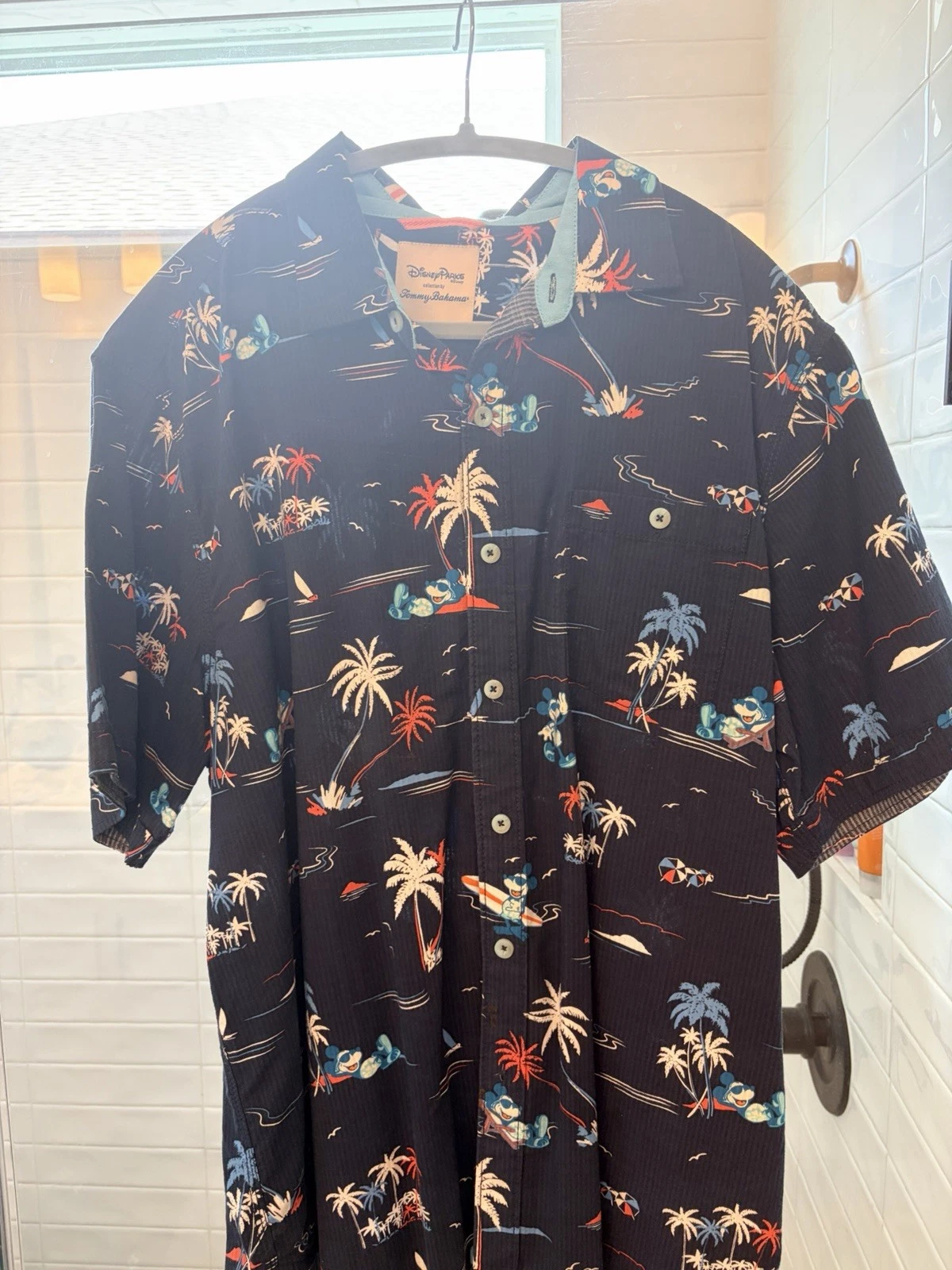 Tommy Bahama Shirt Mens Large Blue Mickey Mouse Hawaiian Short Sleeve Disney
Opens in a new window o