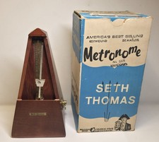 VTG Seth Thomas 10 De Maelzel Mechanical Walnut Wood pyramid metronome E873-006
