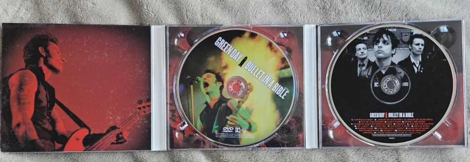 Bullet in a Bible - Green Day (CD+DVD) [Standard Edition] Reprise Records - Image 3 of 3