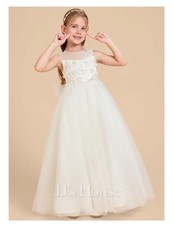 Ivory Flower Girl Dress Size 7- with peep hole back- Never worn- NEW WITH TAGS