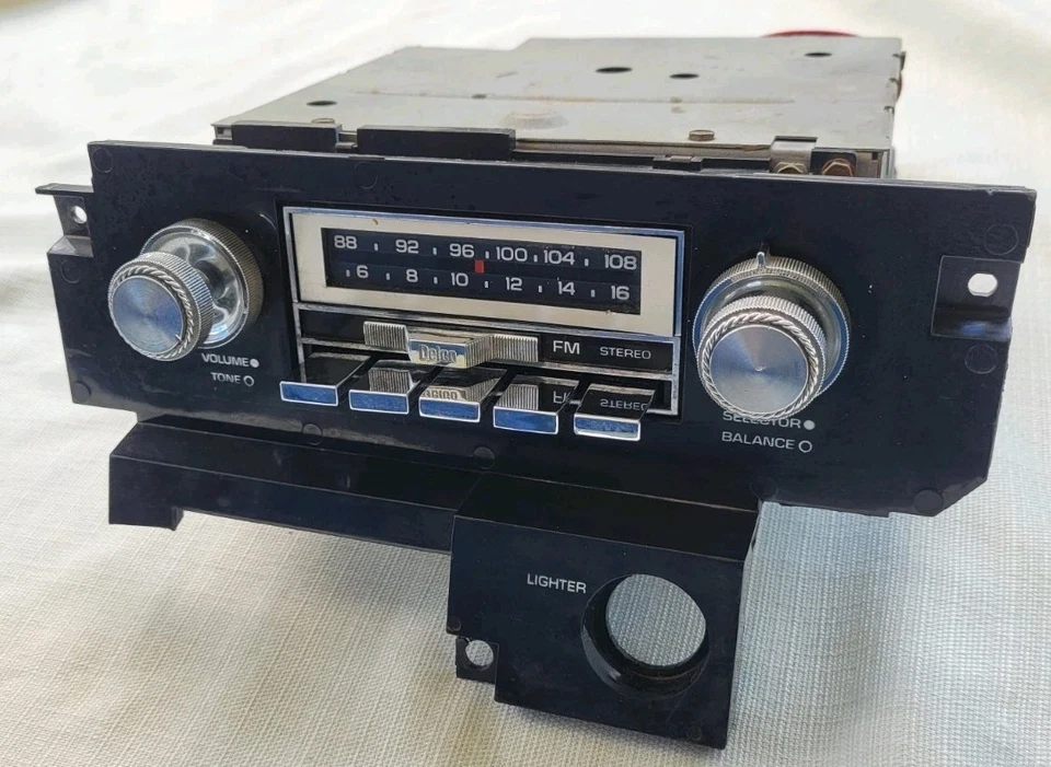 Buick Electra Limited 1975 1976 OEM Lesabre Estate Wagon GM Delco AM FM Radio Foto 3 de 4