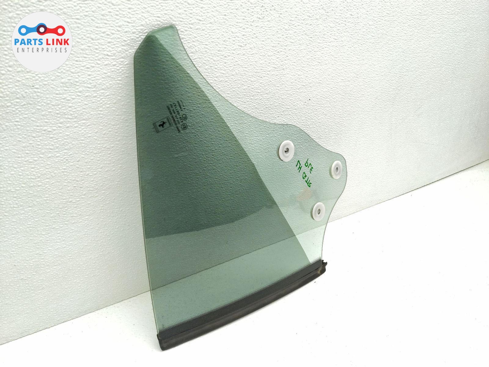 2008-14 FERRARI CALIFORNIA REAR LEFT QUARTER GLASS VENT WINDOW WING CORNER F149