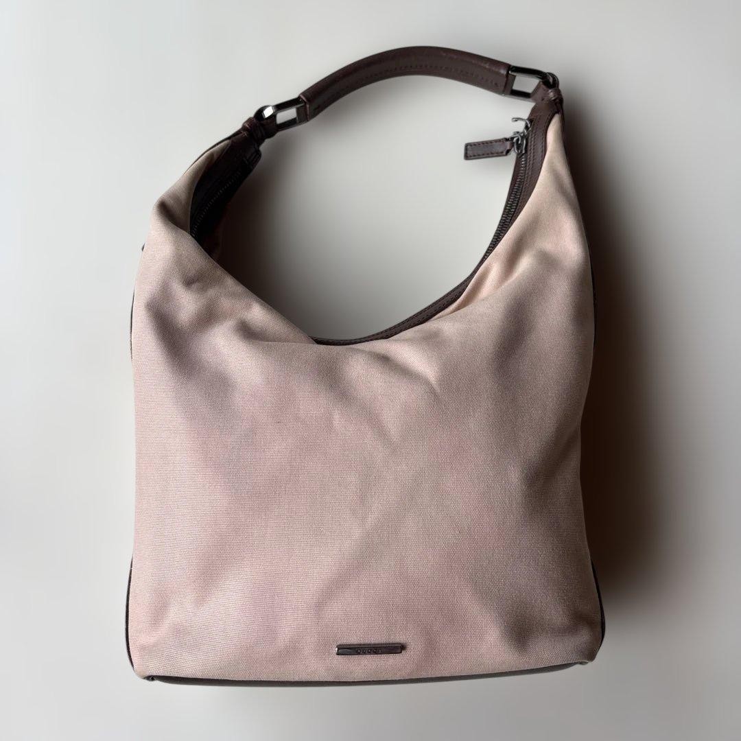 Gucci GG Marmont Matelassé Shoulder Bag