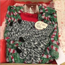 Kohls Brands Candy Cane infinity scarf red scarf and magic gloves