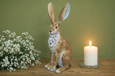 Resin Hare Ornament – Rustic Decorative Animal Sculpture
