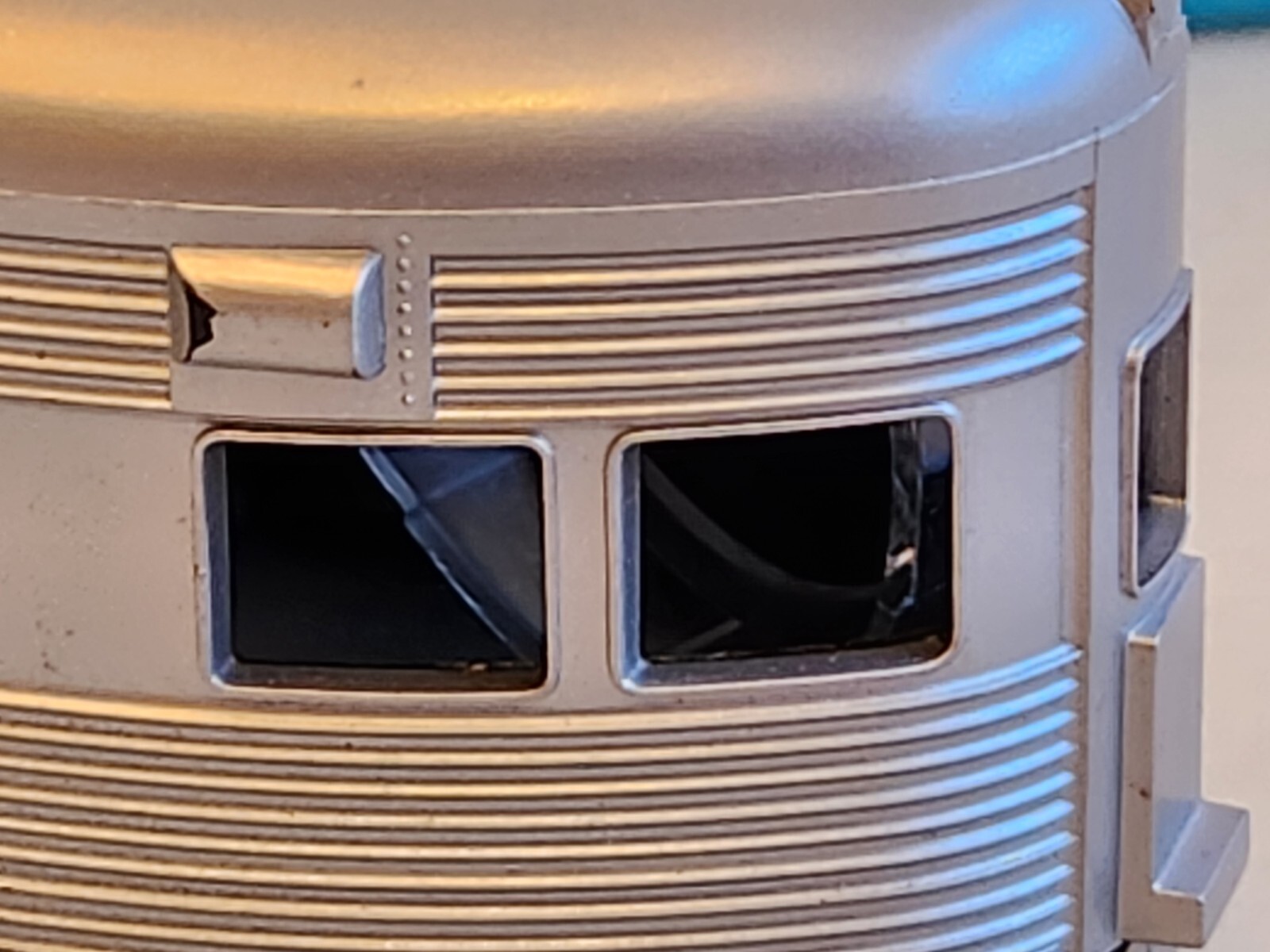 3 Athearn Silver Passenger Cars for Parts or Repair 2 of them have in