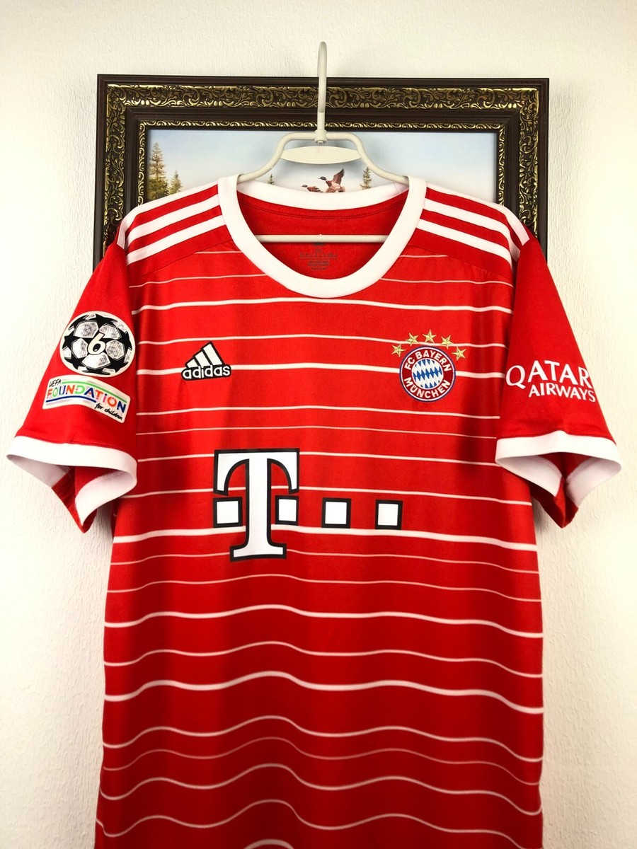 Bayern Munich Home football shirt 2022 Soccer #6 Kimmich Adidas
