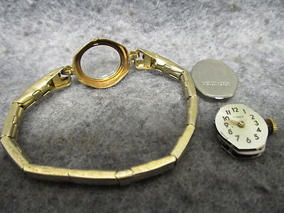 TIMEX タイメックス 稼働品 デイト 一段引き CASE FRANCE Vintage 