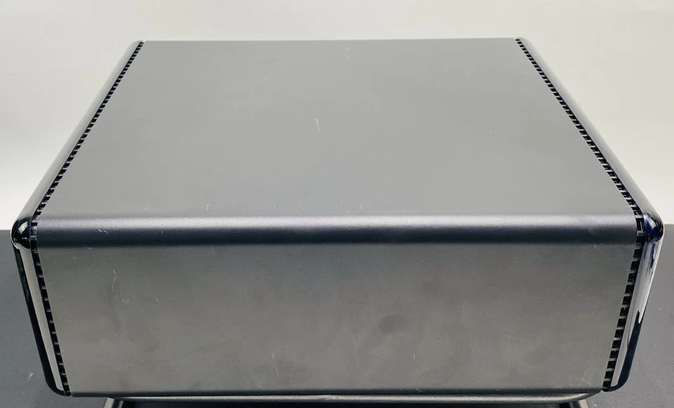 Arreglo de almacenamiento DroboPro DRPR1-A - 8 bahías iSCSI/USB - 8 unidades de 1 TB Foto 4 de 4